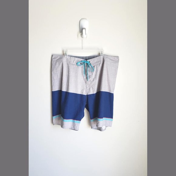 Old Navy Board/Swim Shorts - Picture 2 of 7